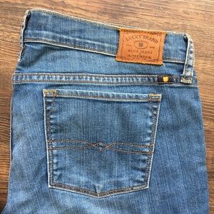 🍀Lucky Brand Jeans 🍀 Need new 🍑